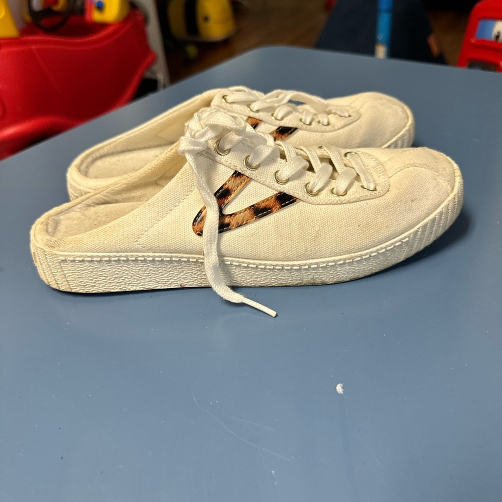 Tretorn Cream and Leopard Print Women's Sneakers